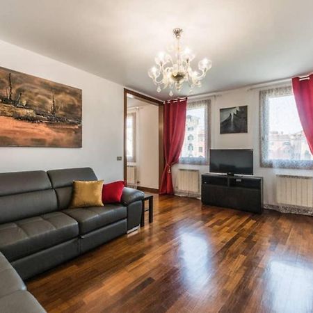 Rialto Apartment With Canal Grande View Benátky Exteriér fotografie