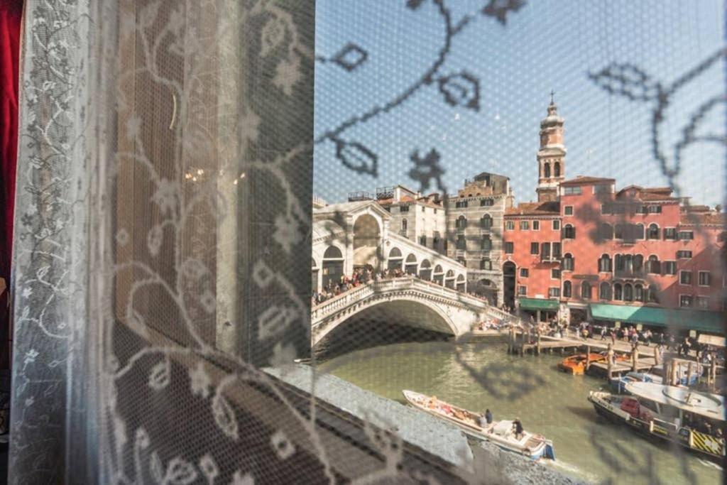 Rialto Apartment With Canal Grande View Benátky Exteriér fotografie