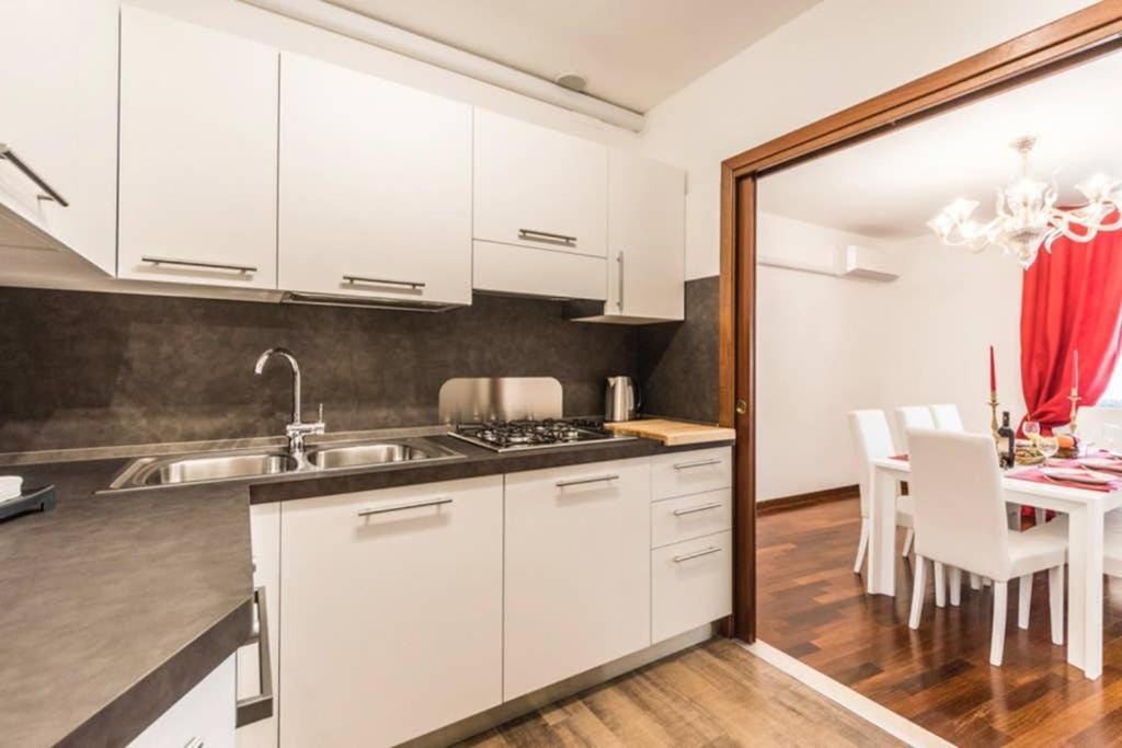 Rialto Apartment With Canal Grande View Benátky Exteriér fotografie