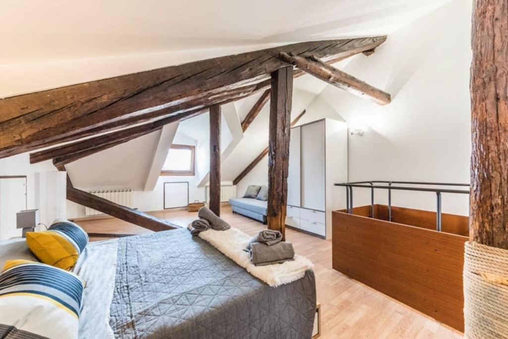 Rialto Apartment With Canal Grande View Benátky Exteriér fotografie