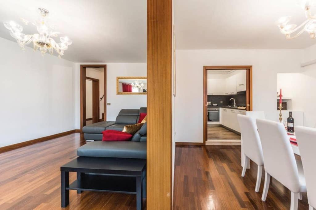 Rialto Apartment With Canal Grande View Benátky Exteriér fotografie