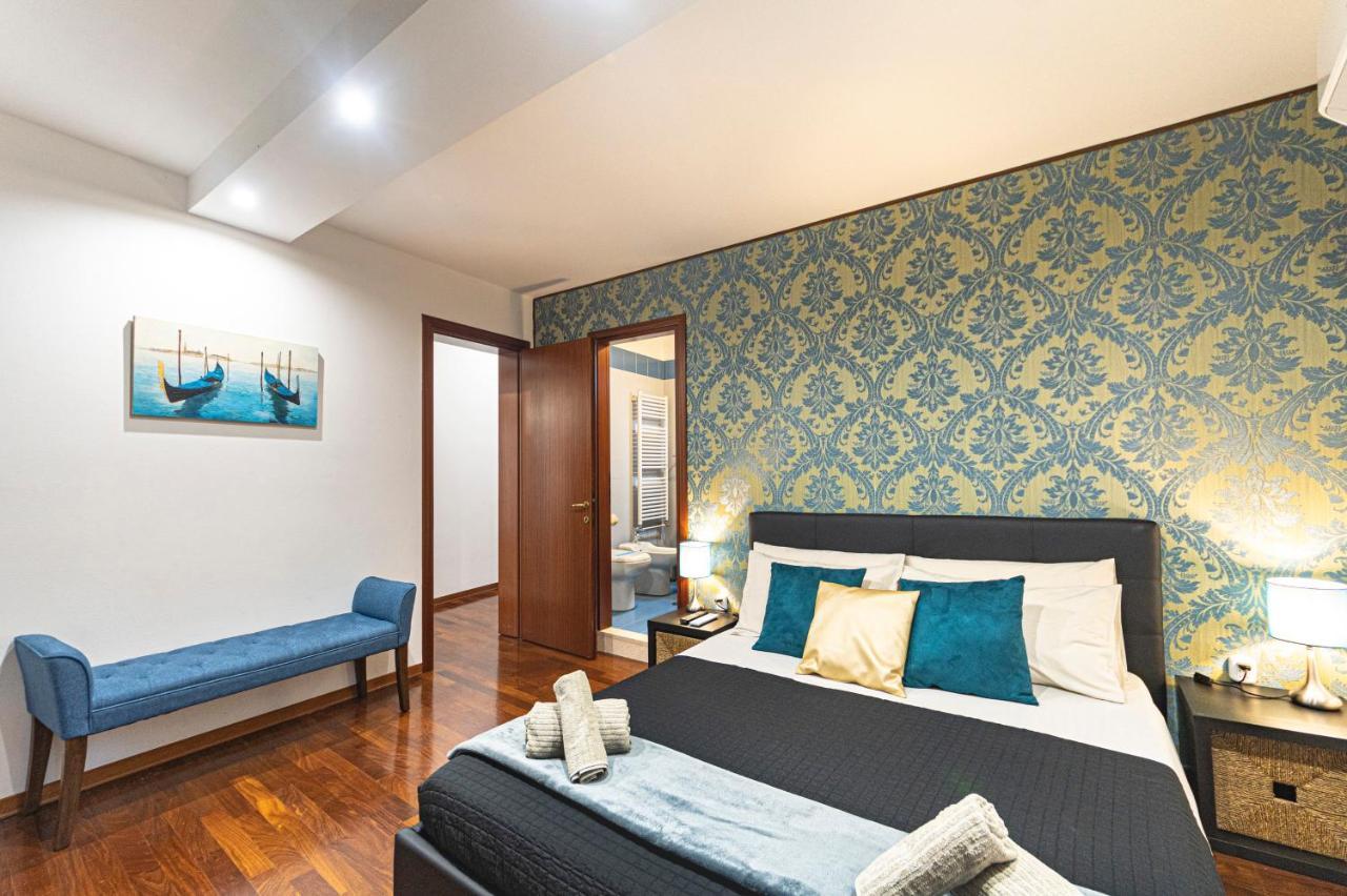 Rialto Apartment With Canal Grande View Benátky Exteriér fotografie