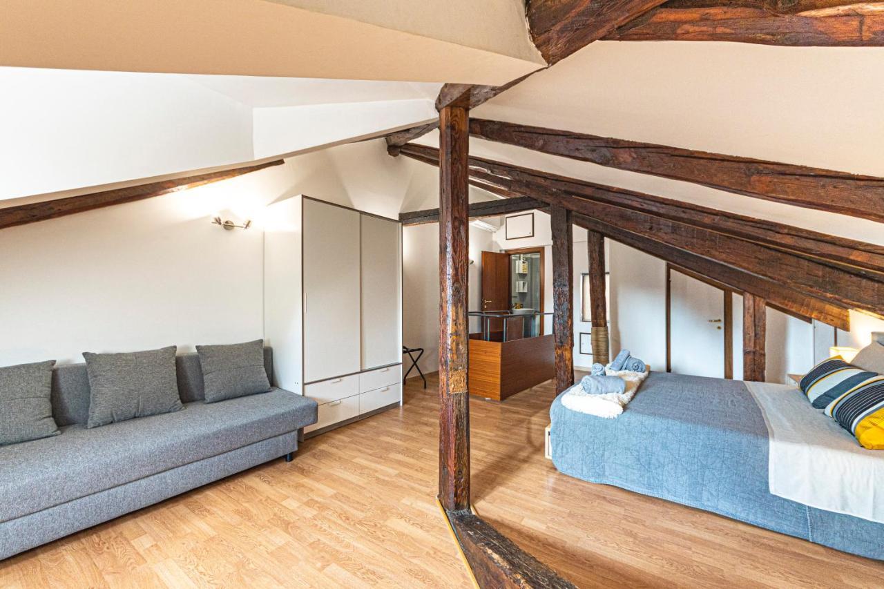 Rialto Apartment With Canal Grande View Benátky Exteriér fotografie